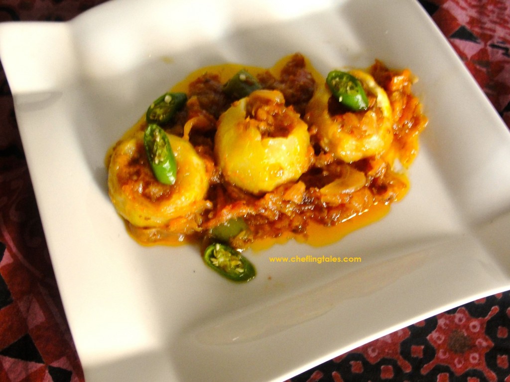 Bharaye Tinday - Stuffed Round Gourd