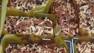 Fruit cakes